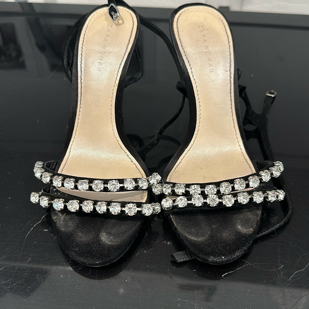 Zara Woman black heel